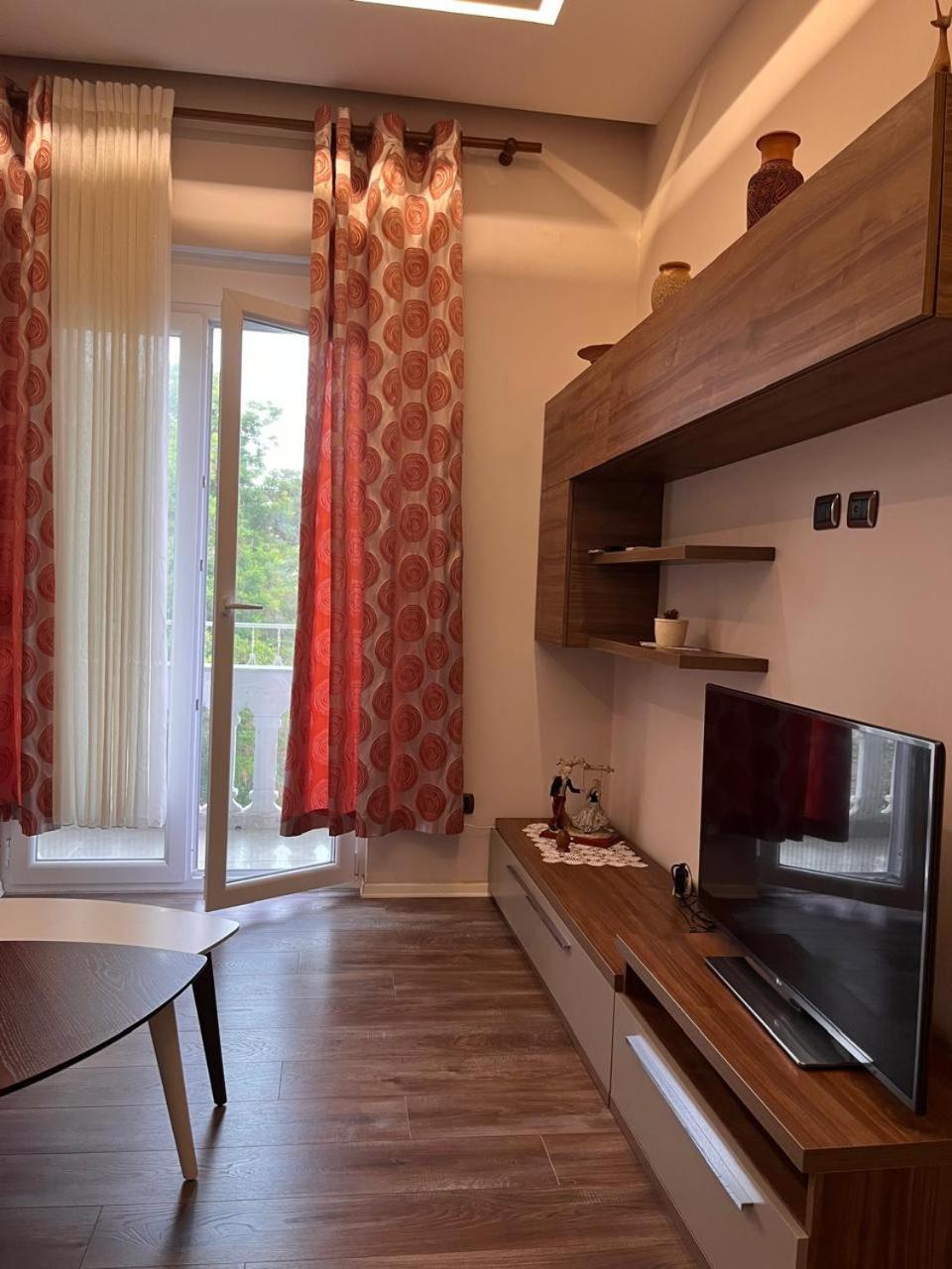 Lukas Apartament Vollga Durrës 외부 사진